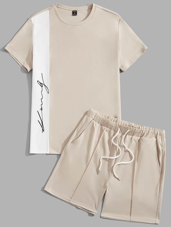 Men Letter Graphic Colourblock Tee & Drawstring Waist Shorts